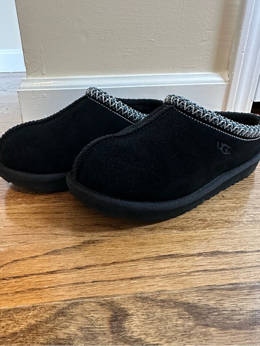 UGG Kids Tasman Size 3 Black